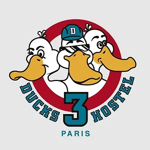 The 3 Ducks Eiffel Tower By Hiphophostels Hostel